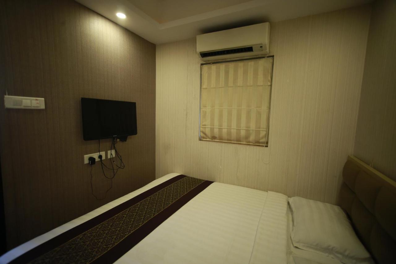 Hotel Comfotel โกลกาตา ภายนอก รูปภาพ