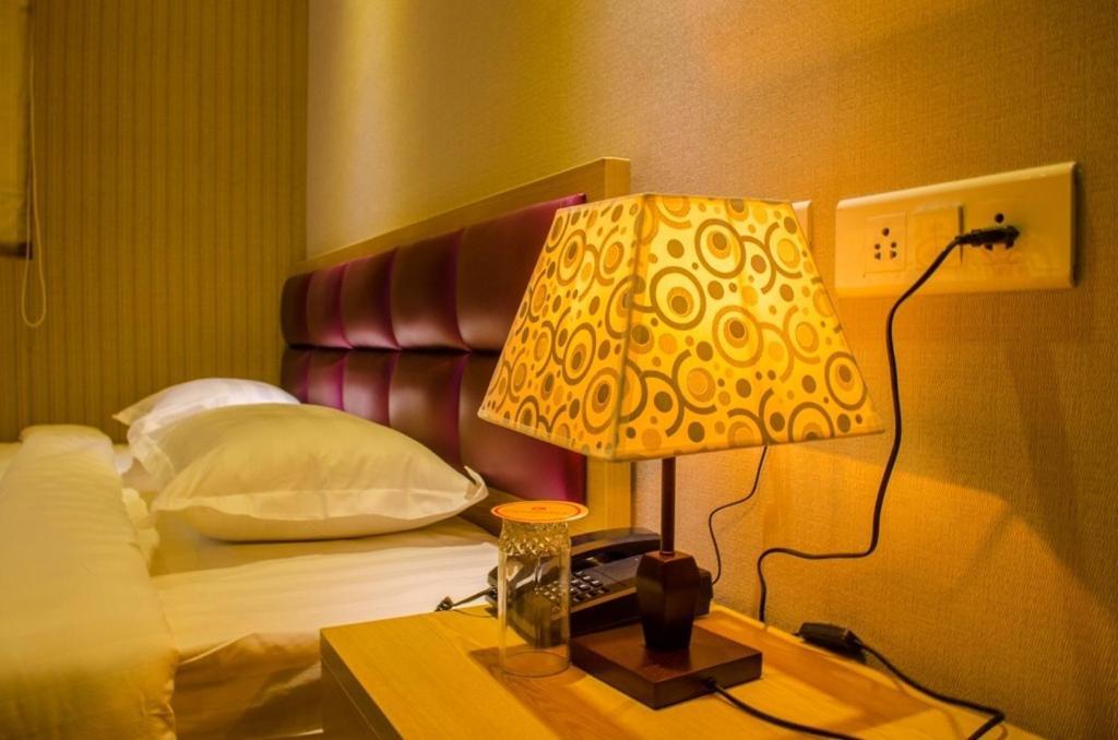 Hotel Comfotel โกลกาตา ภายนอก รูปภาพ