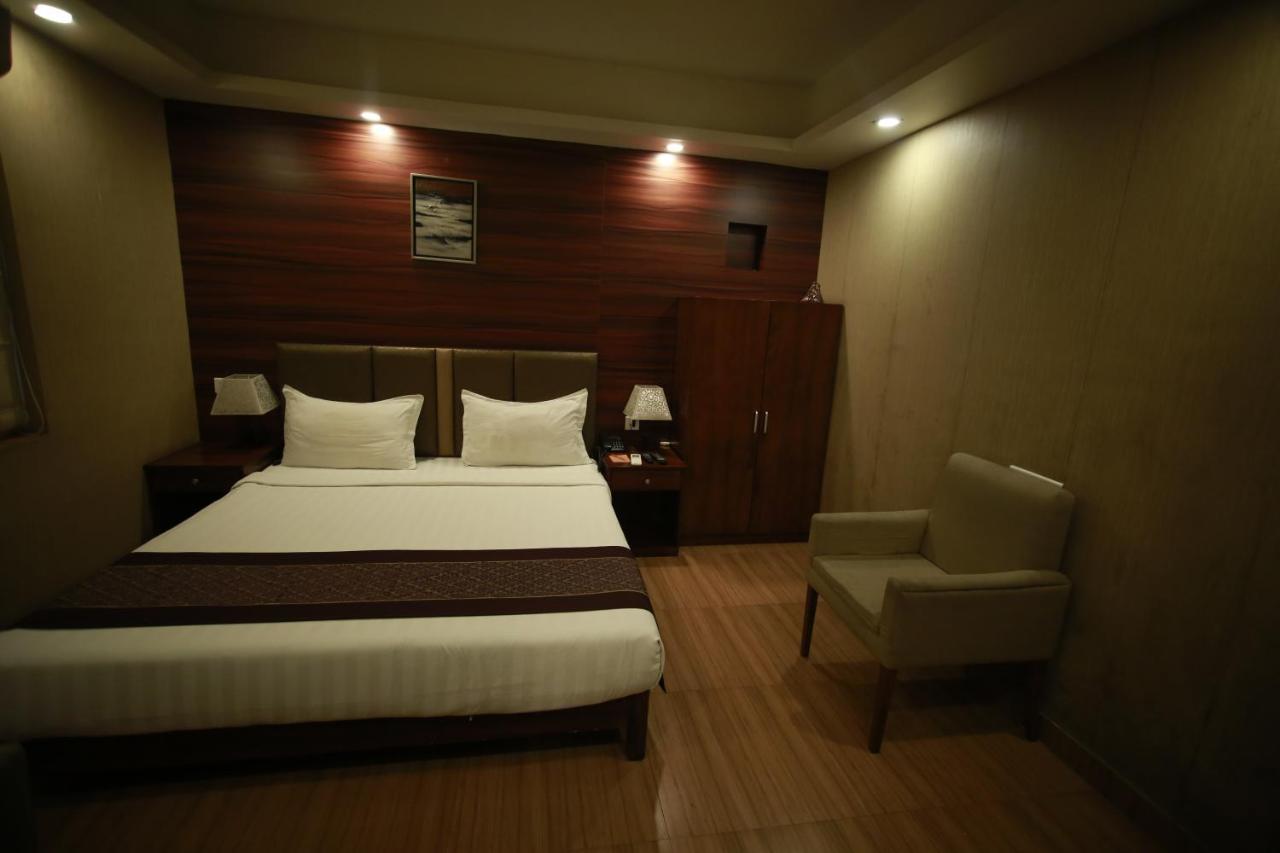 Hotel Comfotel โกลกาตา ภายนอก รูปภาพ