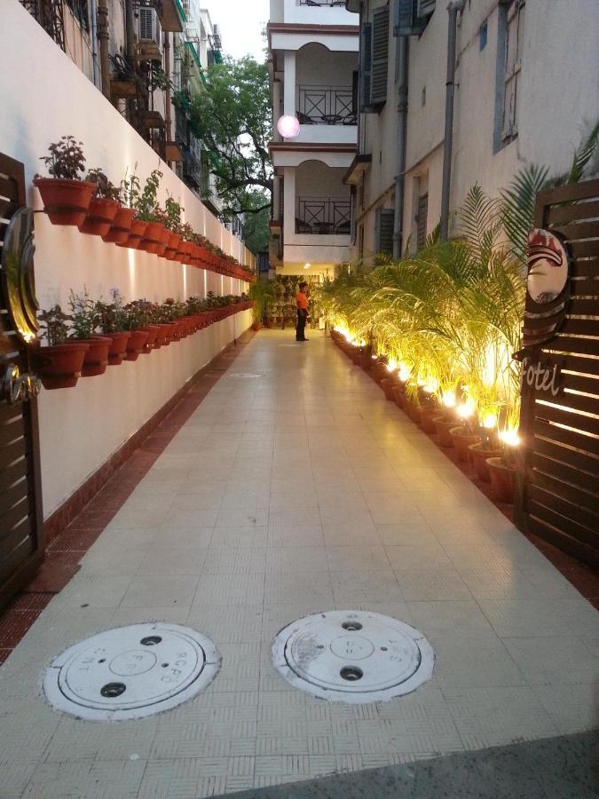 Hotel Comfotel โกลกาตา ภายนอก รูปภาพ