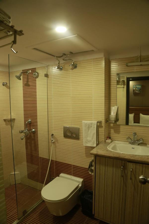 Hotel Comfotel โกลกาตา ภายนอก รูปภาพ